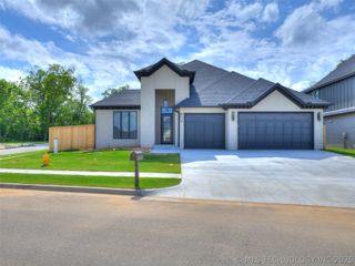 11264 S Fir Avenue W, Jenks, OK 74037