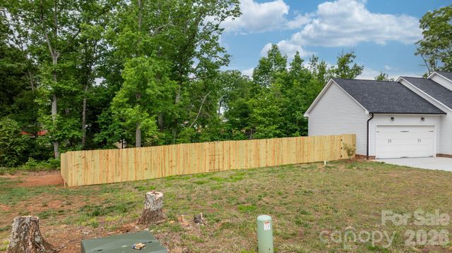 1700 Ivey Court, Maiden, NC 28650