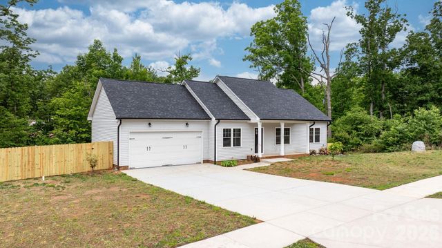 1700 Ivey Court, Maiden, NC 28650