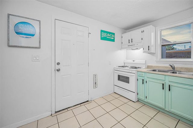 1918 MACOMBER AVENUE, Clearwater, FL 33755