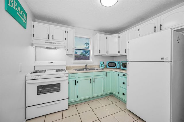 1918 MACOMBER AVENUE, Clearwater, FL 33755