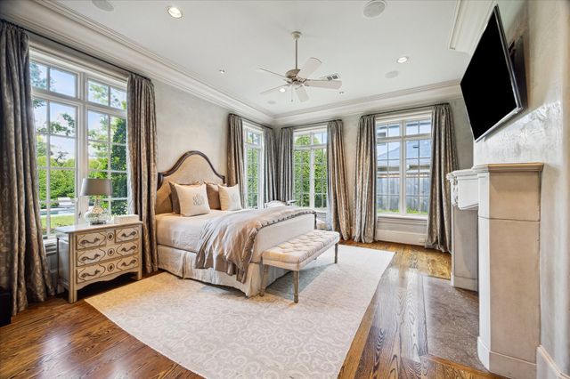 5570 Doliver Drive, Houston, TX 77056