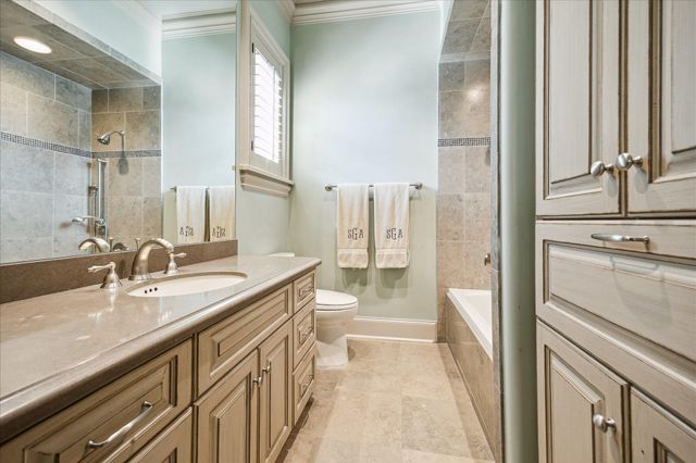 5570 Doliver Drive, Houston, TX 77056