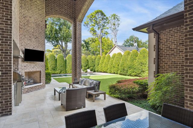 5570 Doliver Drive, Houston, TX 77056