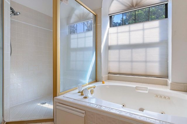 8408 N 6th Street, Fresno, CA 93720