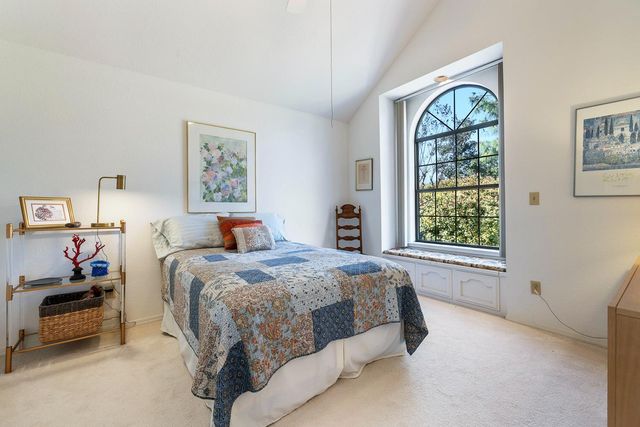 8408 N 6th Street, Fresno, CA 93720