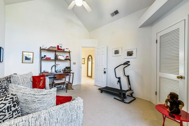 8408 N 6th Street, Fresno, CA 93720