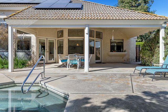 8408 N 6th Street, Fresno, CA 93720