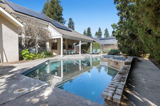 8408 N 6th Street, Fresno, CA 93720