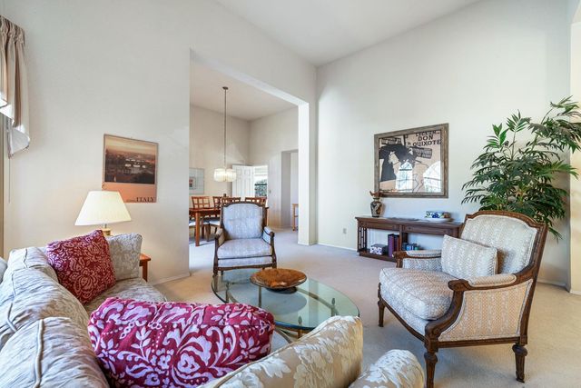 8408 N 6th Street, Fresno, CA 93720