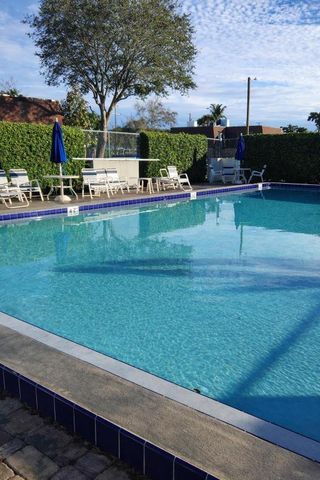 1458 N Lawnwood Circle 26d, Fort Pierce, FL 34950