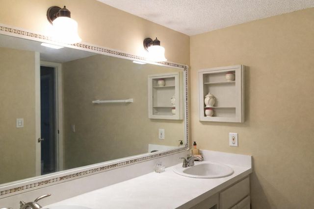 1458 N Lawnwood Circle 26d, Fort Pierce, FL 34950