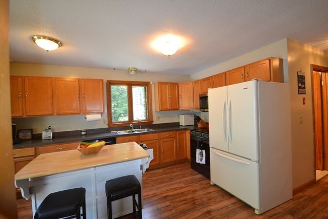 334 Stafford Rd, Monson, MA 01057