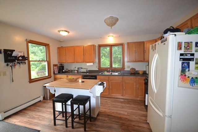 334 Stafford Rd, Monson, MA 01057