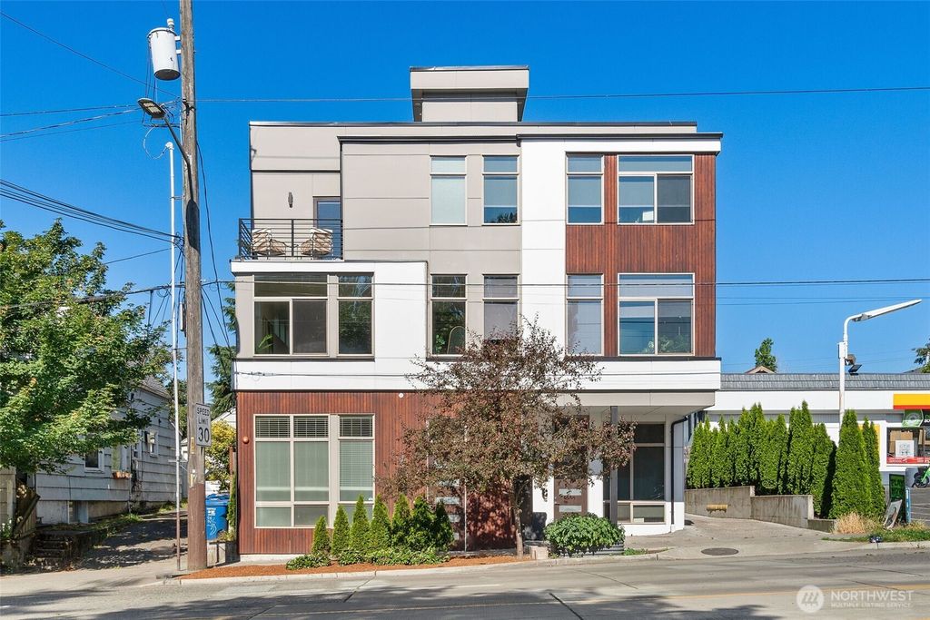 6747 15th Avenue NW, Seattle, WA 98117