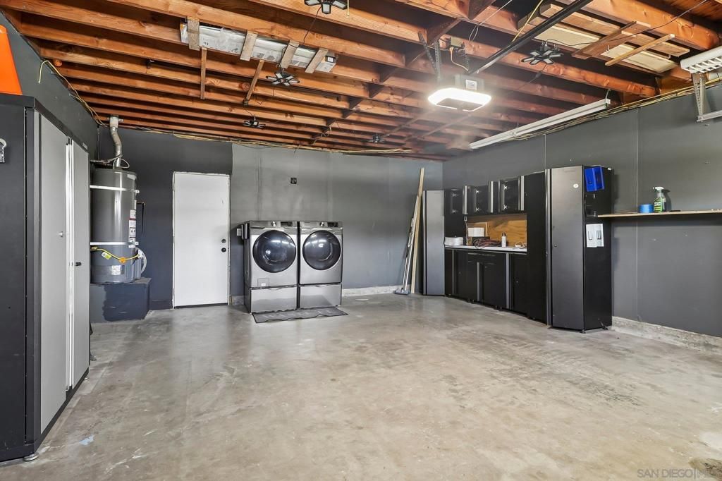 Image 19 of property listing at 598 Tam O Shanter Dr, San Marcos, CA 92069