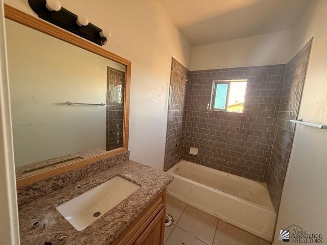 4554 S Desert Oasis Dr, Yuma, AZ 85365