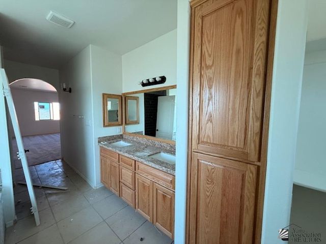 4554 S Desert Oasis Dr, Yuma, AZ 85365