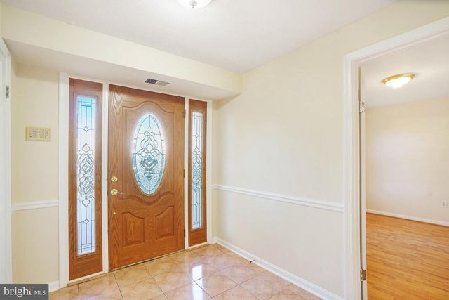 4339 CEDARLAKE CT, Alexandria, VA 22309