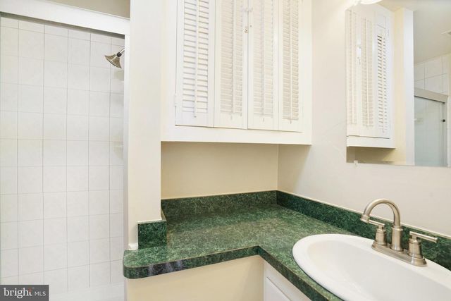 4339 CEDARLAKE CT, Alexandria, VA 22309