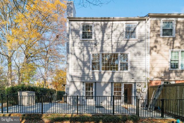 4339 CEDARLAKE CT, Alexandria, VA 22309