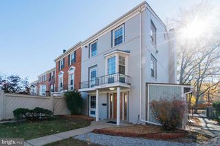 4339 CEDARLAKE CT, Alexandria, VA 22309