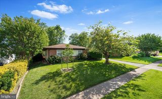 210 W BEECH RD, Sterling, VA 20164