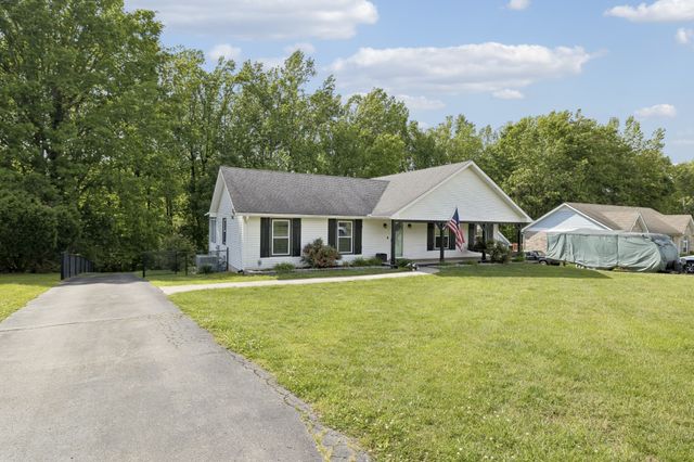 105 Hilco Dr, Lafayette, TN 37083