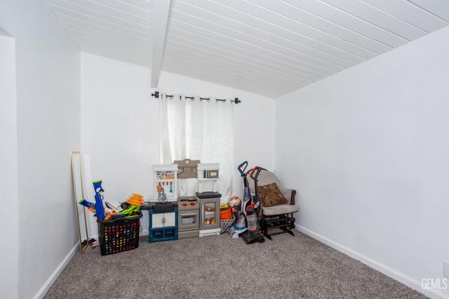 132 Morrison Street, Bakersfield, CA 93309