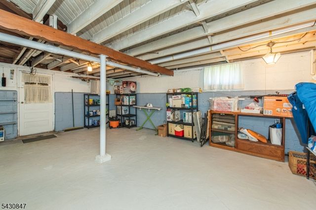 226 Westville Ave, West Caldwell Twp., NJ 07006