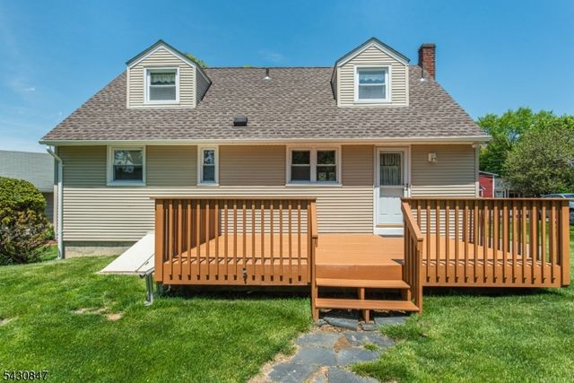 226 Westville Ave, West Caldwell Twp., NJ 07006