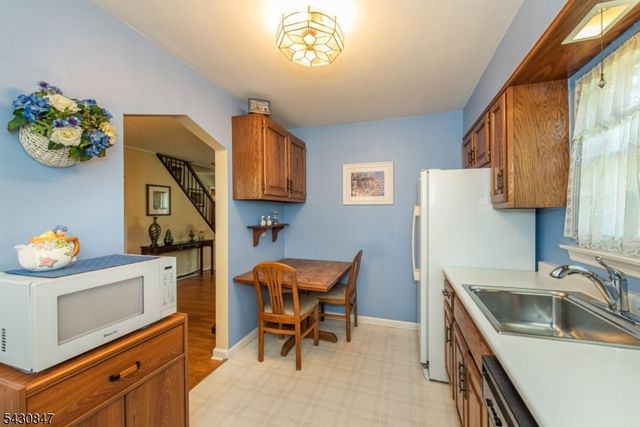 226 Westville Ave, West Caldwell Twp., NJ 07006
