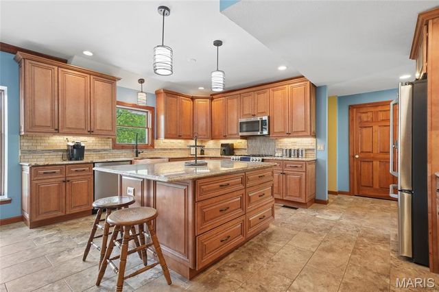 6065 Kerth Road, Unincorporated, MO 63128
