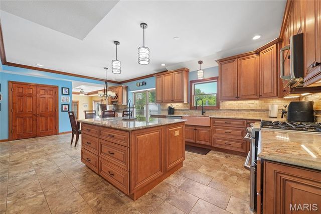 6065 Kerth Road, Unincorporated, MO 63128