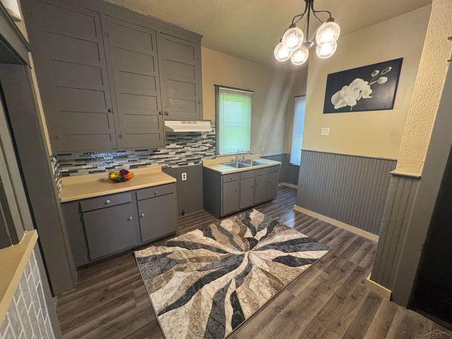 838 S 13th Street, Saginaw, MI 48601