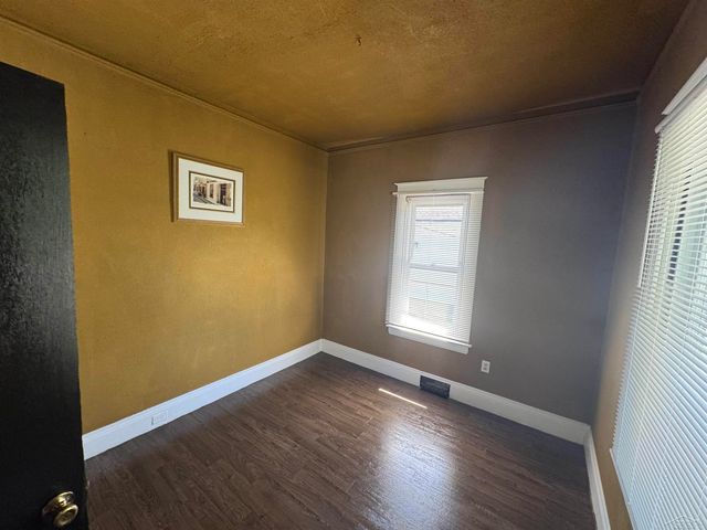 838 S 13th Street, Saginaw, MI 48601