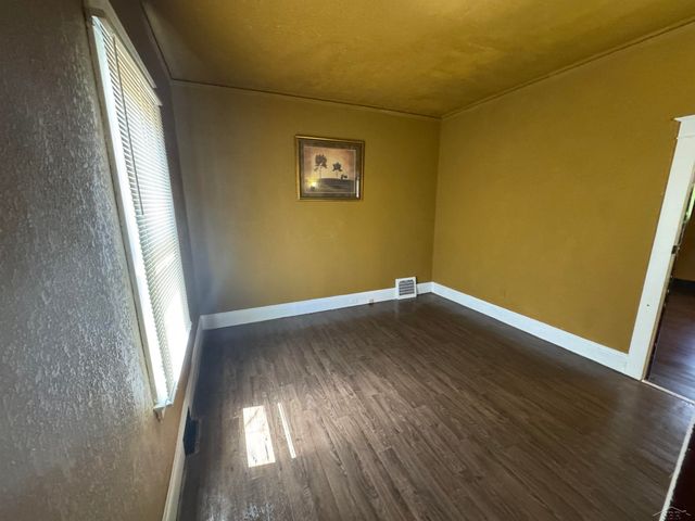838 S 13th Street, Saginaw, MI 48601