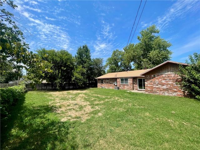 3909 Clark Avenue, Springdale, AR 72762