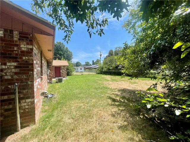 3909 Clark Avenue, Springdale, AR 72762