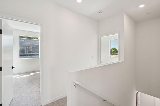 2060 Odin Walk, Sacramento, CA 95835