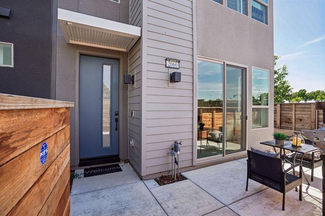 2060 Odin Walk, Sacramento, CA 95835