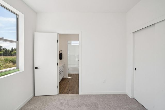2060 Odin Walk, Sacramento, CA 95835