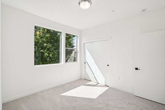 2060 Odin Walk, Sacramento, CA 95835