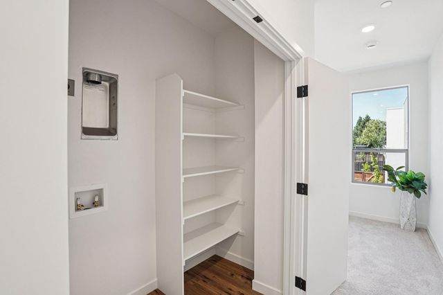 2060 Odin Walk, Sacramento, CA 95835