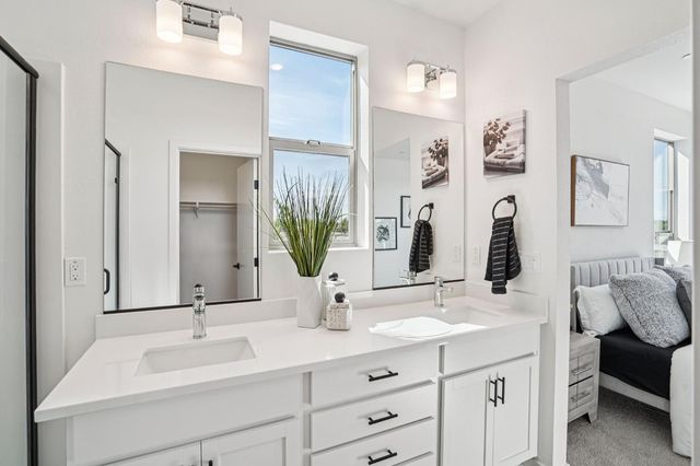 2060 Odin Walk, Sacramento, CA 95835