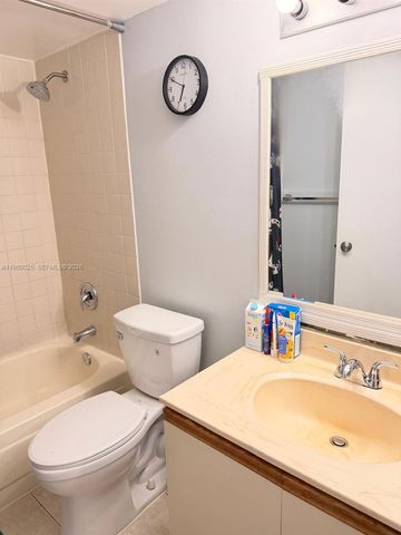 8821 Wiles Road 108, Coral Springs, FL 33067