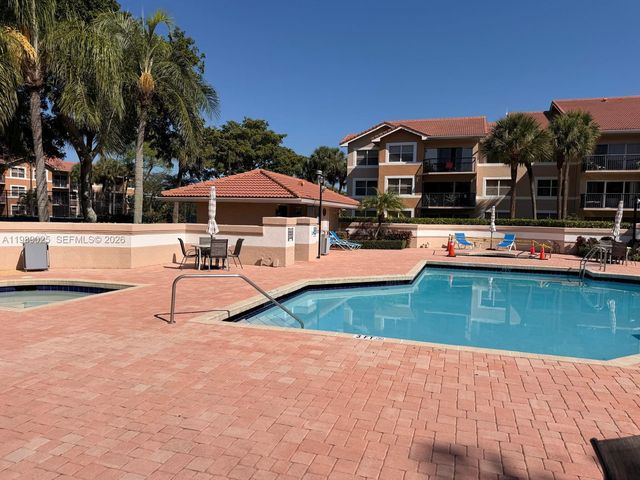 8821 Wiles Road 108, Coral Springs, FL 33067
