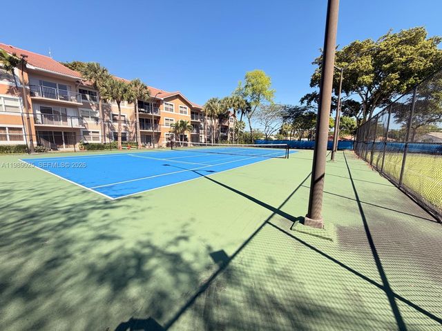 8821 Wiles Road 108, Coral Springs, FL 33067