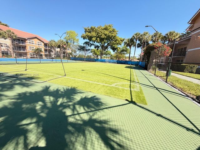 8821 Wiles Road 108, Coral Springs, FL 33067