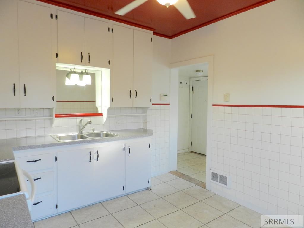 Image 12 of property listing at 901 Main Street, Salmon, ID 83467